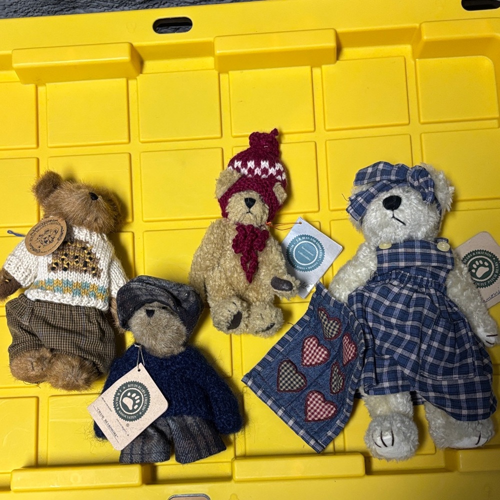 Boyds Bears Mini Plush Group in Blue Plaid, Brown, Tan and Maroon